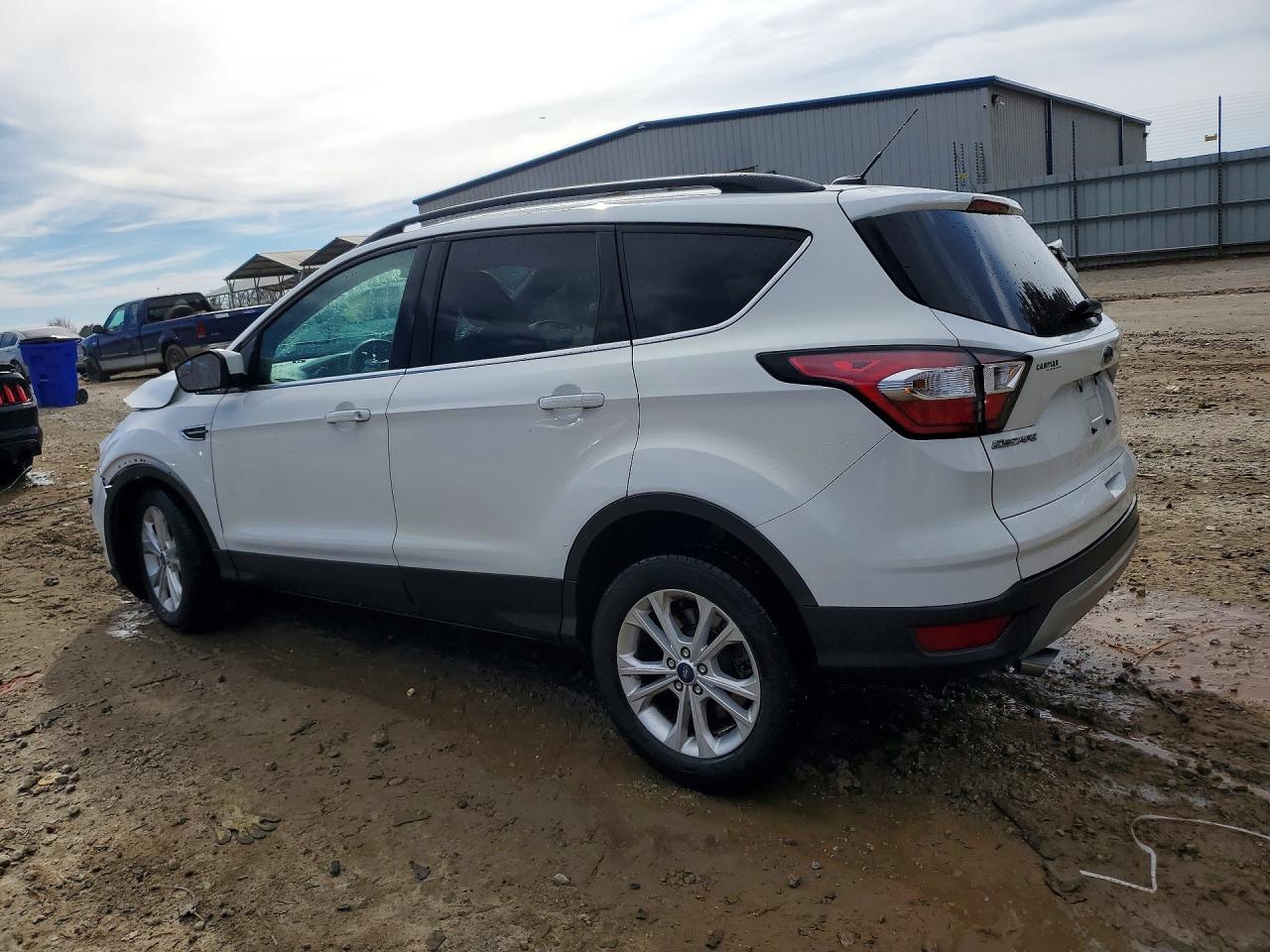2018 FORD ESCAPE SE photo 4