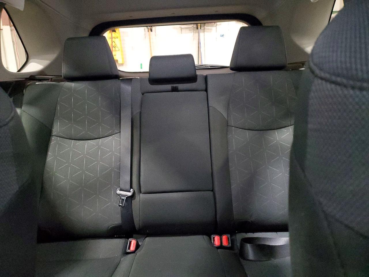 2024 TOYOTA RAV4 XLE photo 10