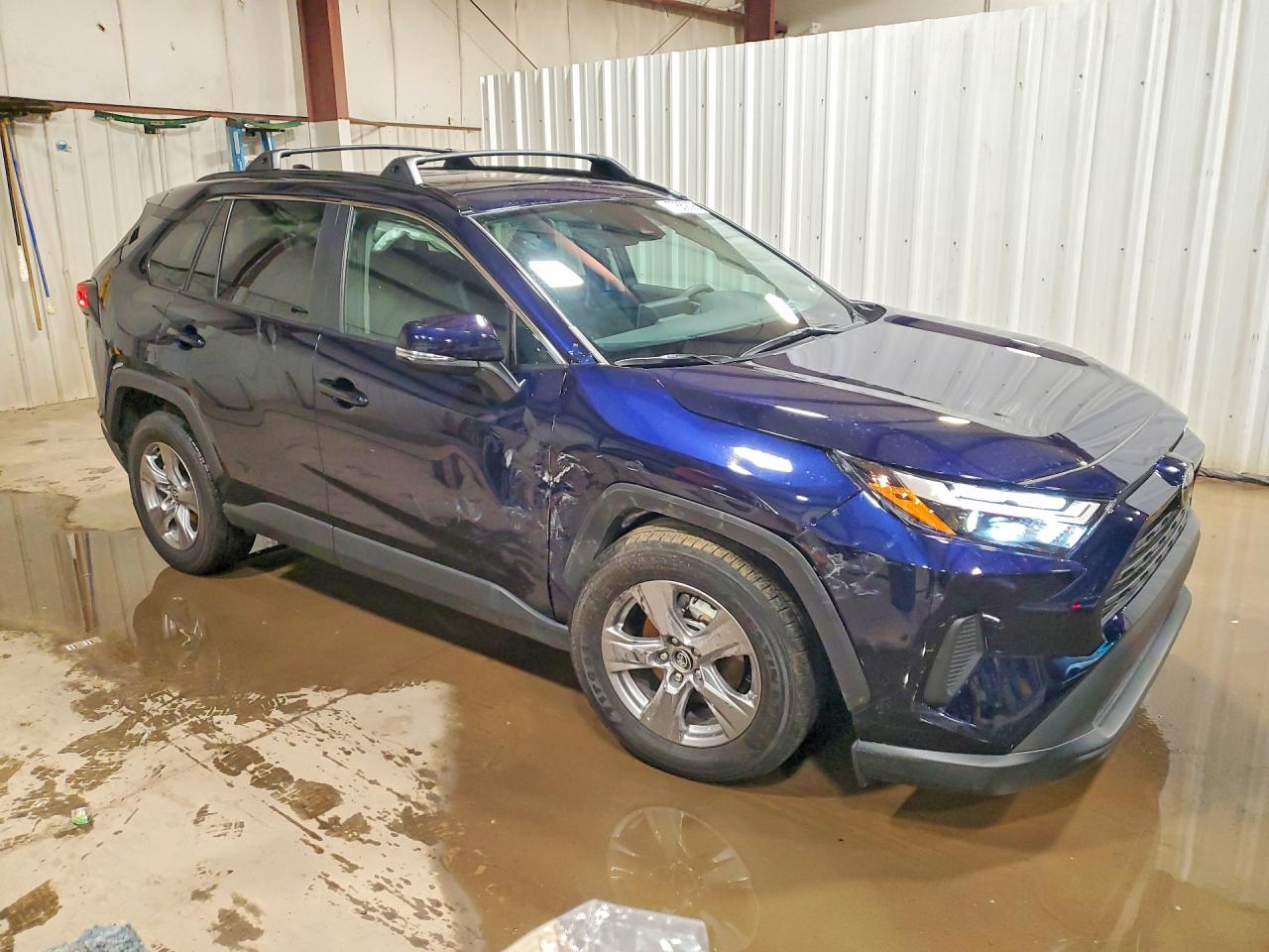 2024 TOYOTA RAV4 XLE photo 4