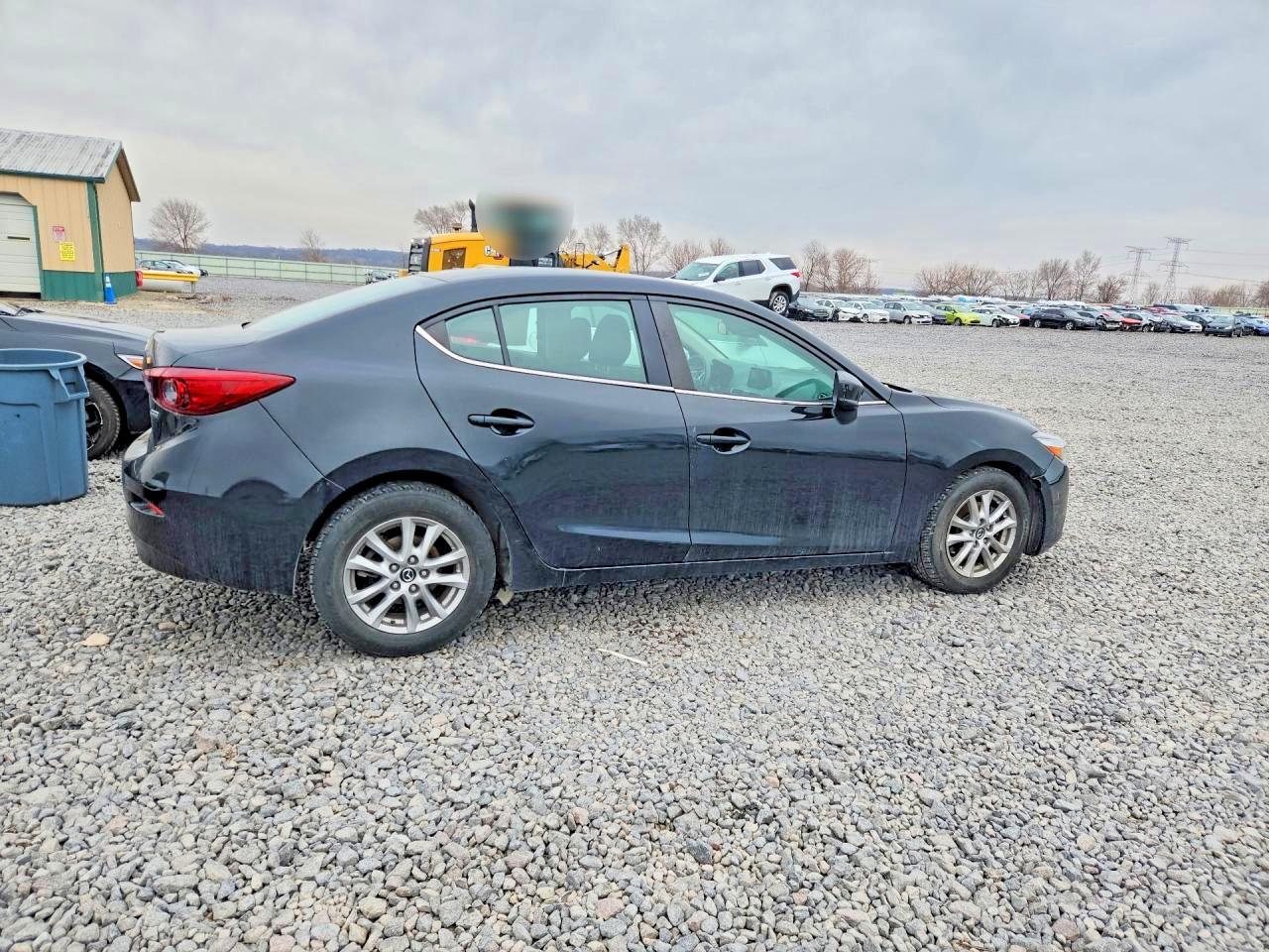 2017 MAZDA 3 SPORT photo 3