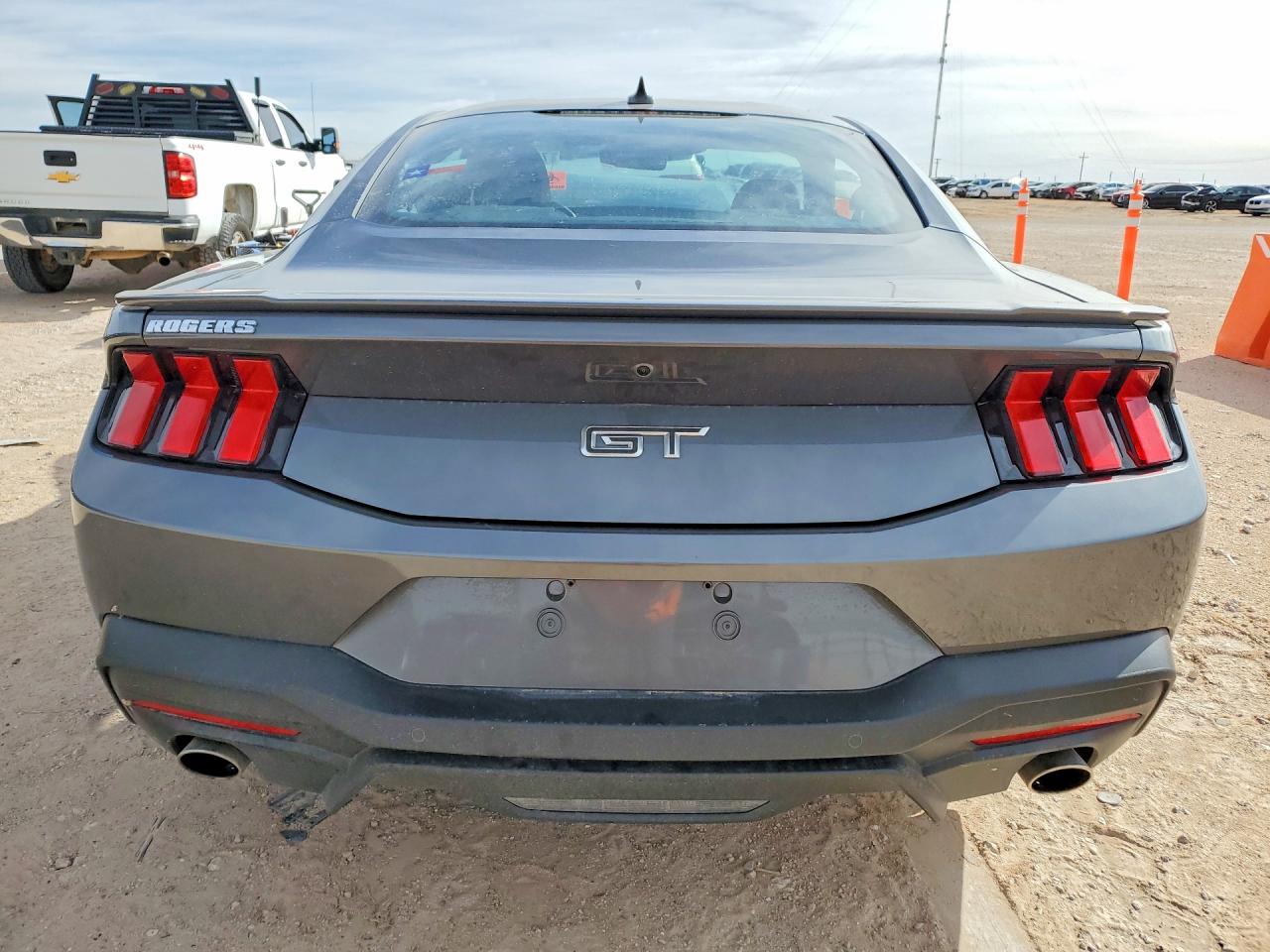 2025 FORD MUSTANG GT photo 6
