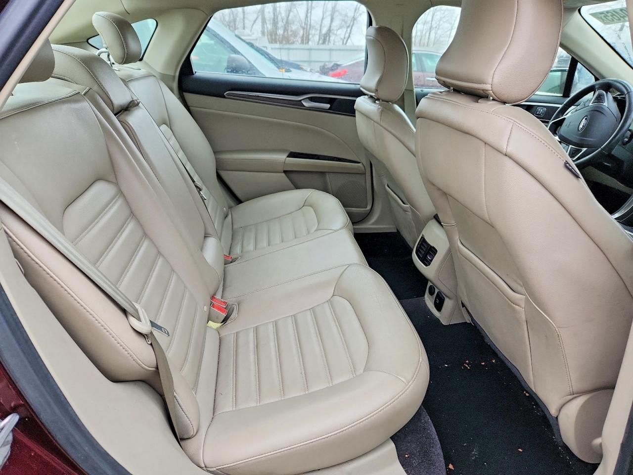 2017 FORD FUSION SE photo 10