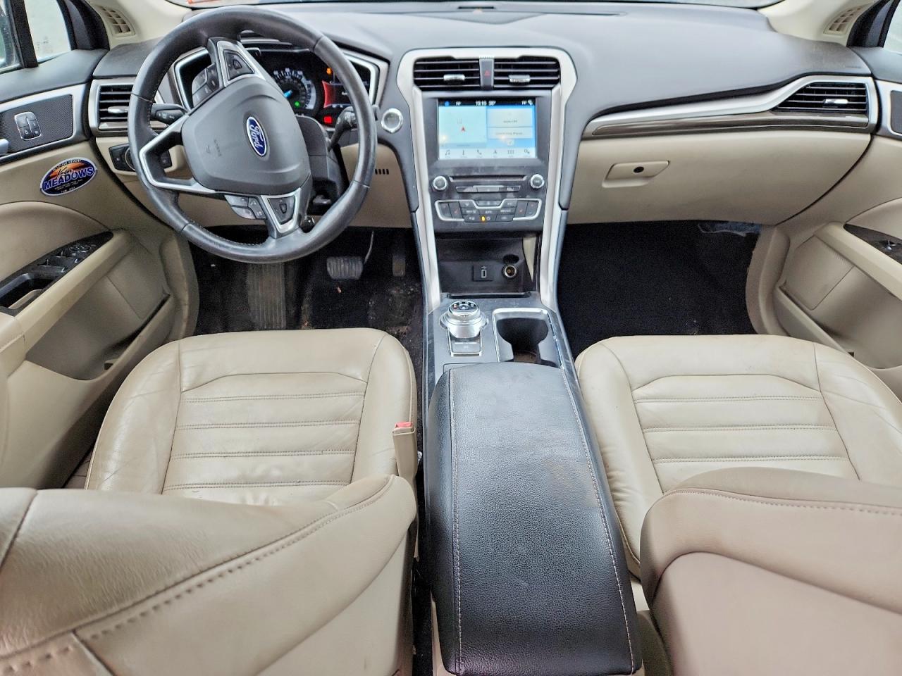 2017 FORD FUSION SE photo 8