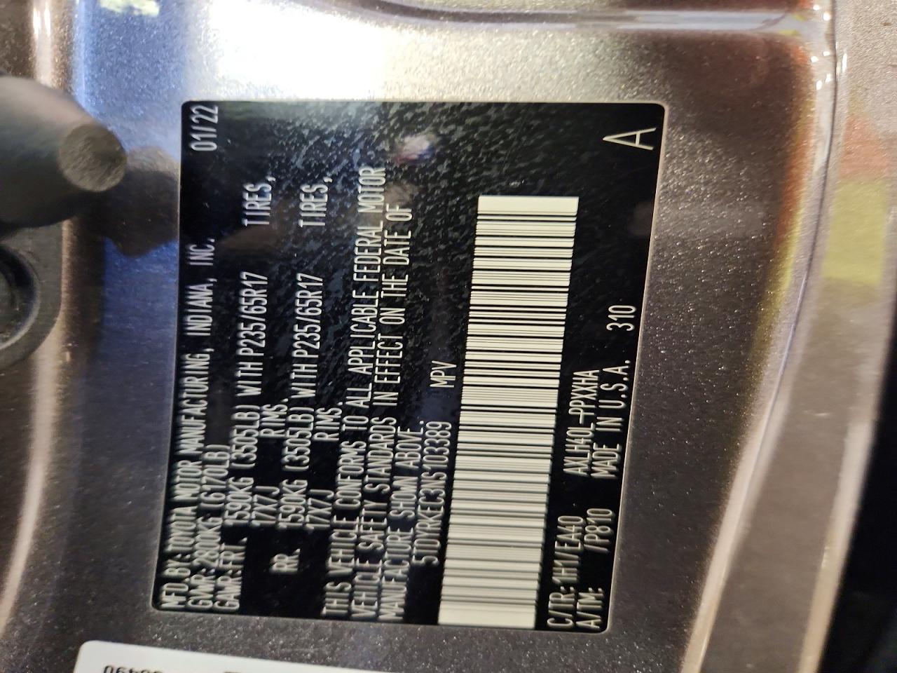 2022 TOYOTA SIENNA XLE photo 34