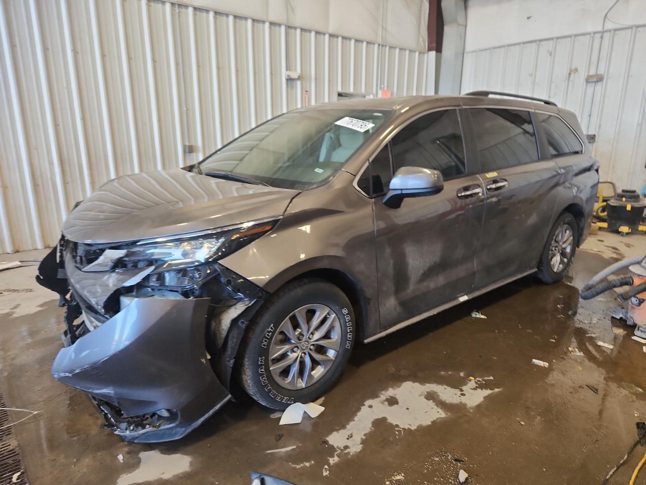 2022 TOYOTA SIENNA