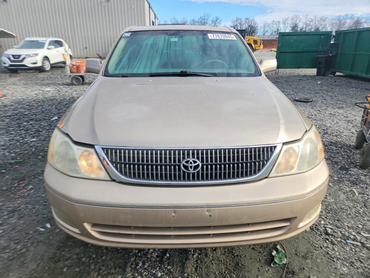 2002 TOYOTA AVALON XL photo 9