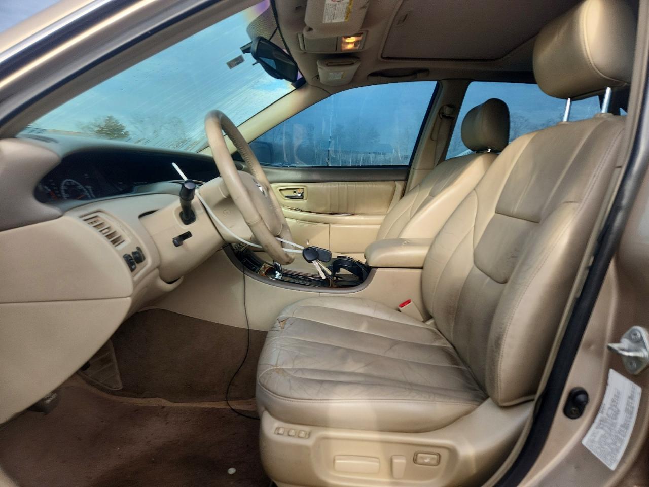 2002 TOYOTA AVALON XL photo 13