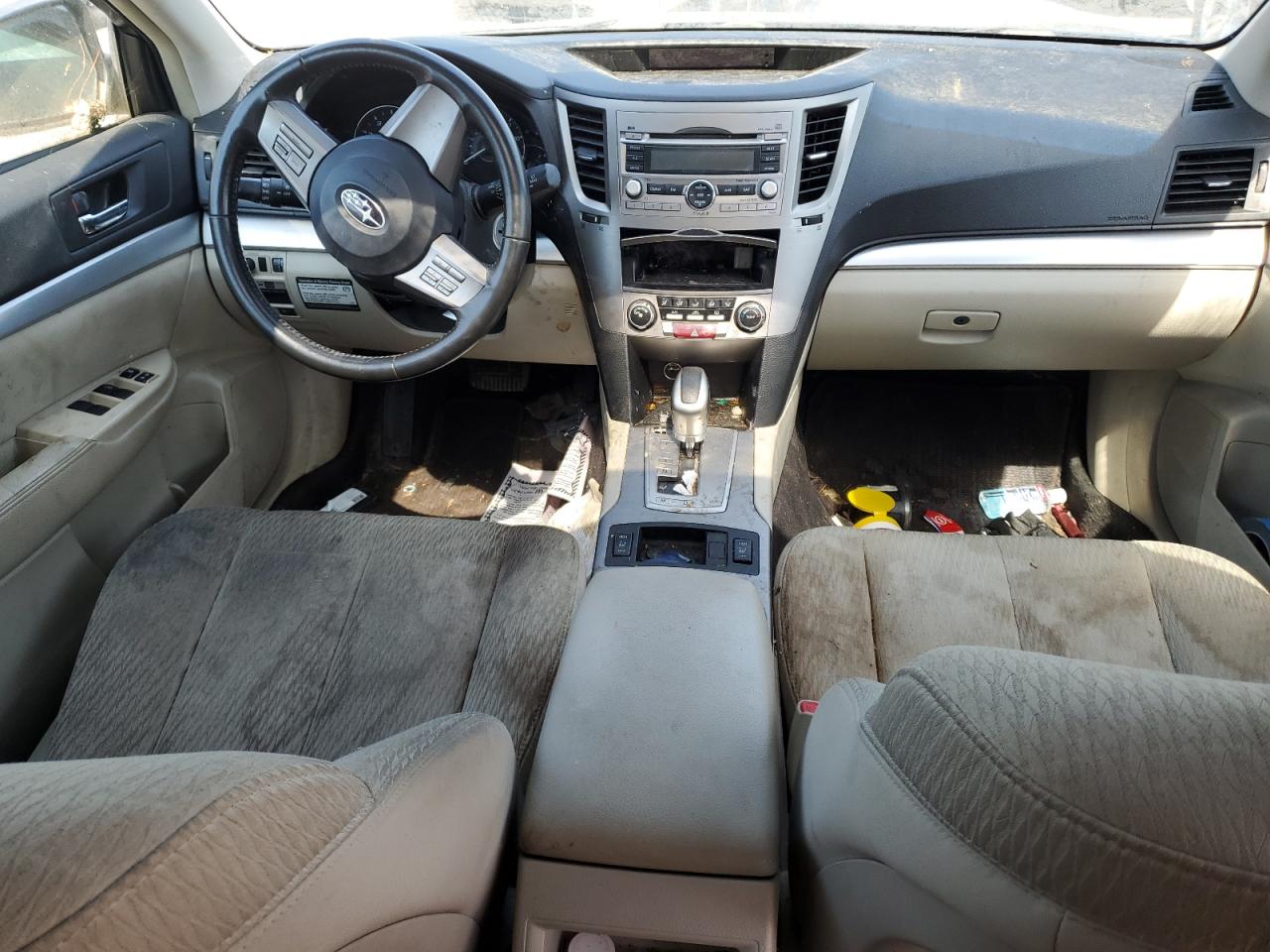 2011 SUBARU OUTBACK photo 15