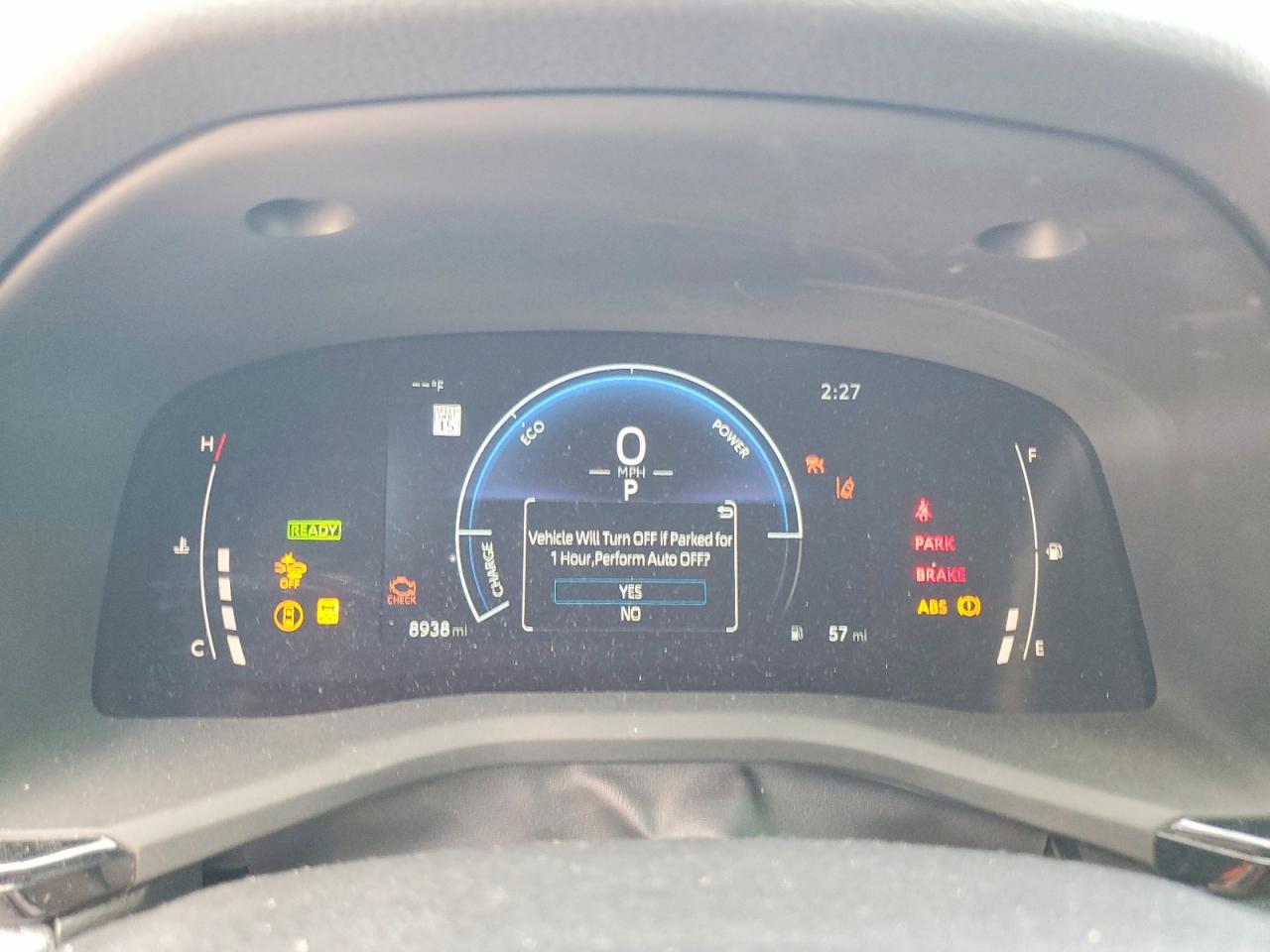 2025 TOYOTA CAMRY SE photo 9