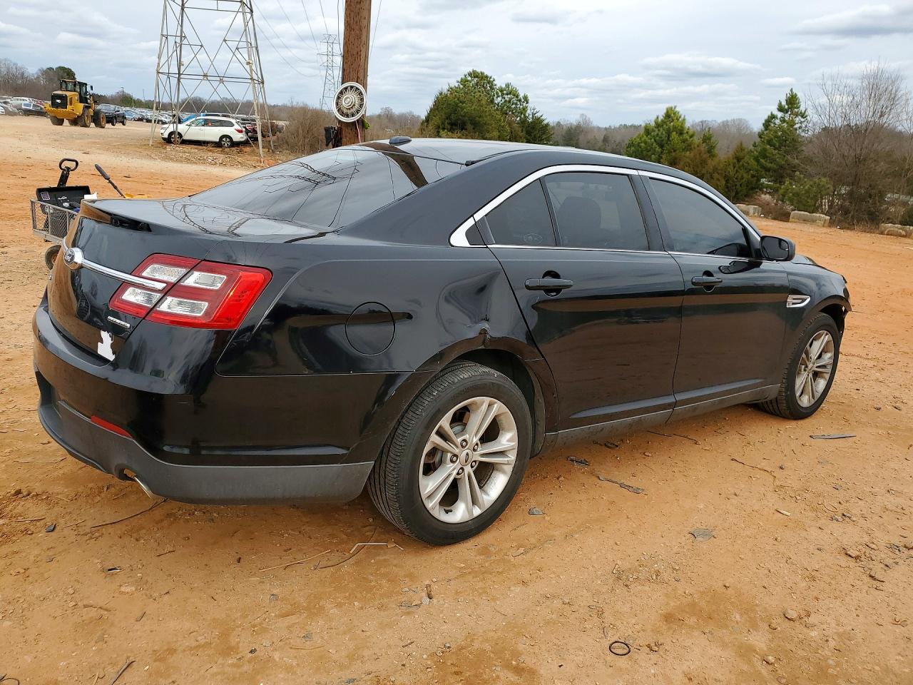 2016 FORD TAURUS SE photo 3