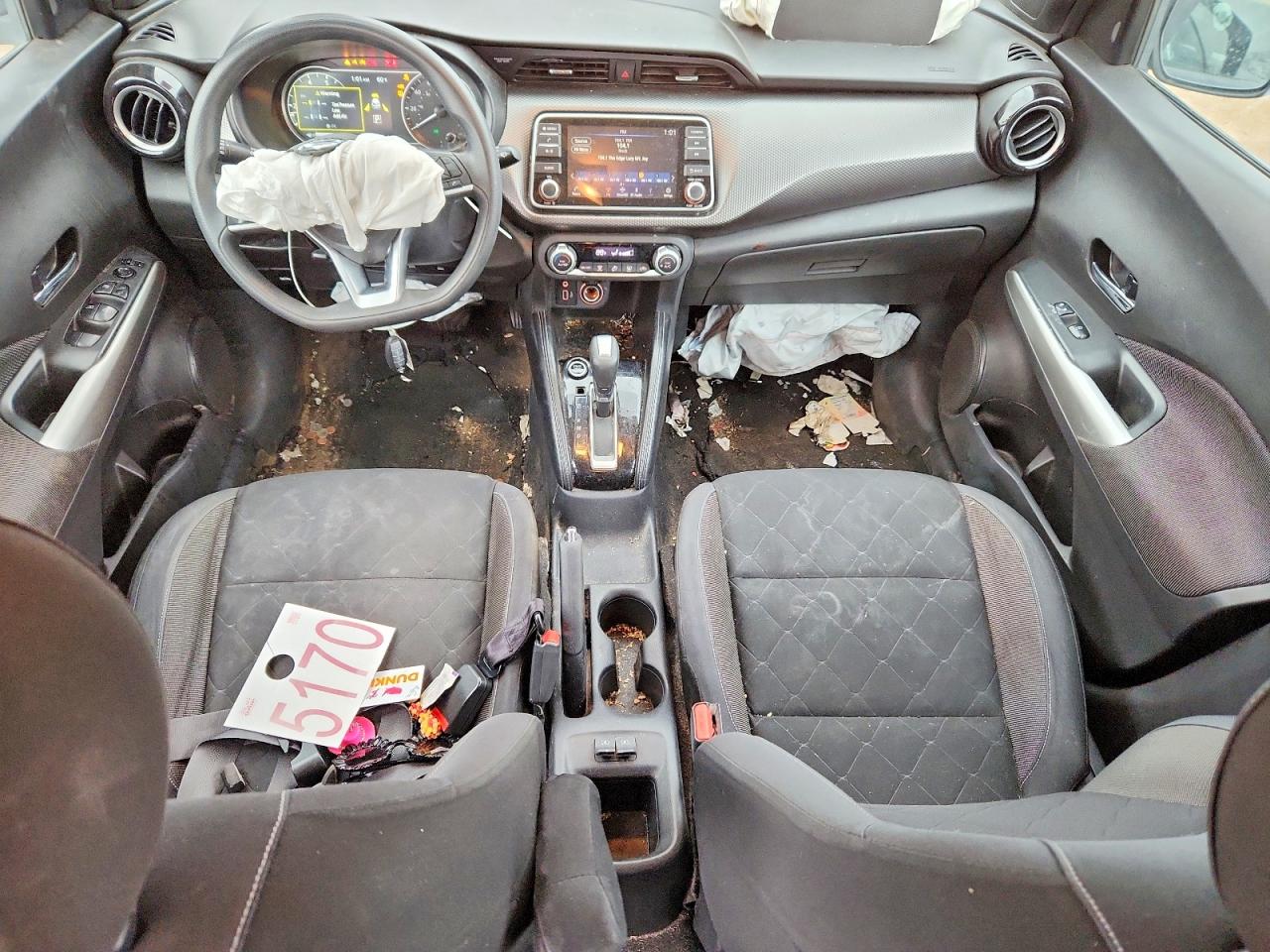 2020 NISSAN KICKS SV photo 15