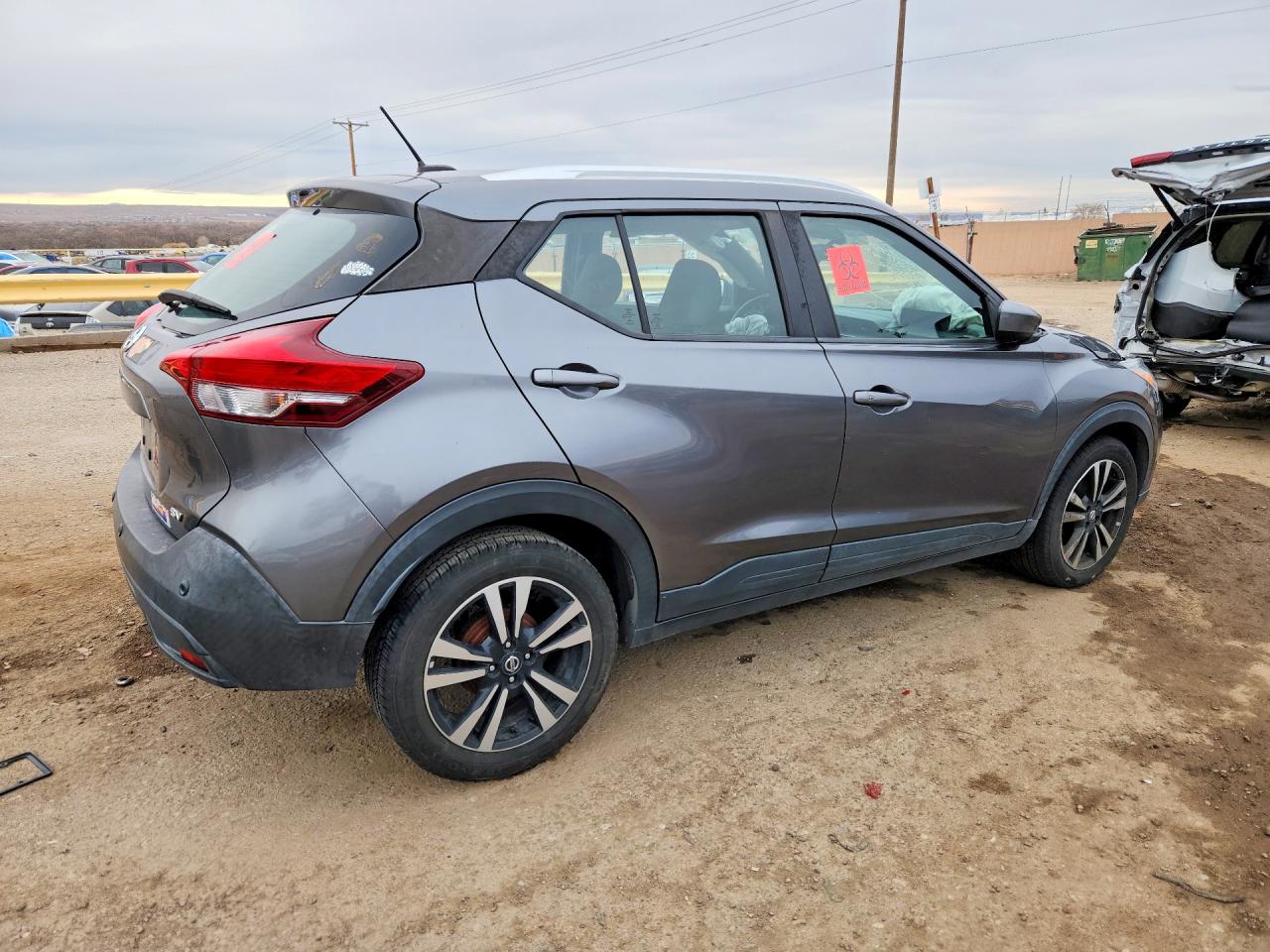 2020 NISSAN KICKS SV photo 5