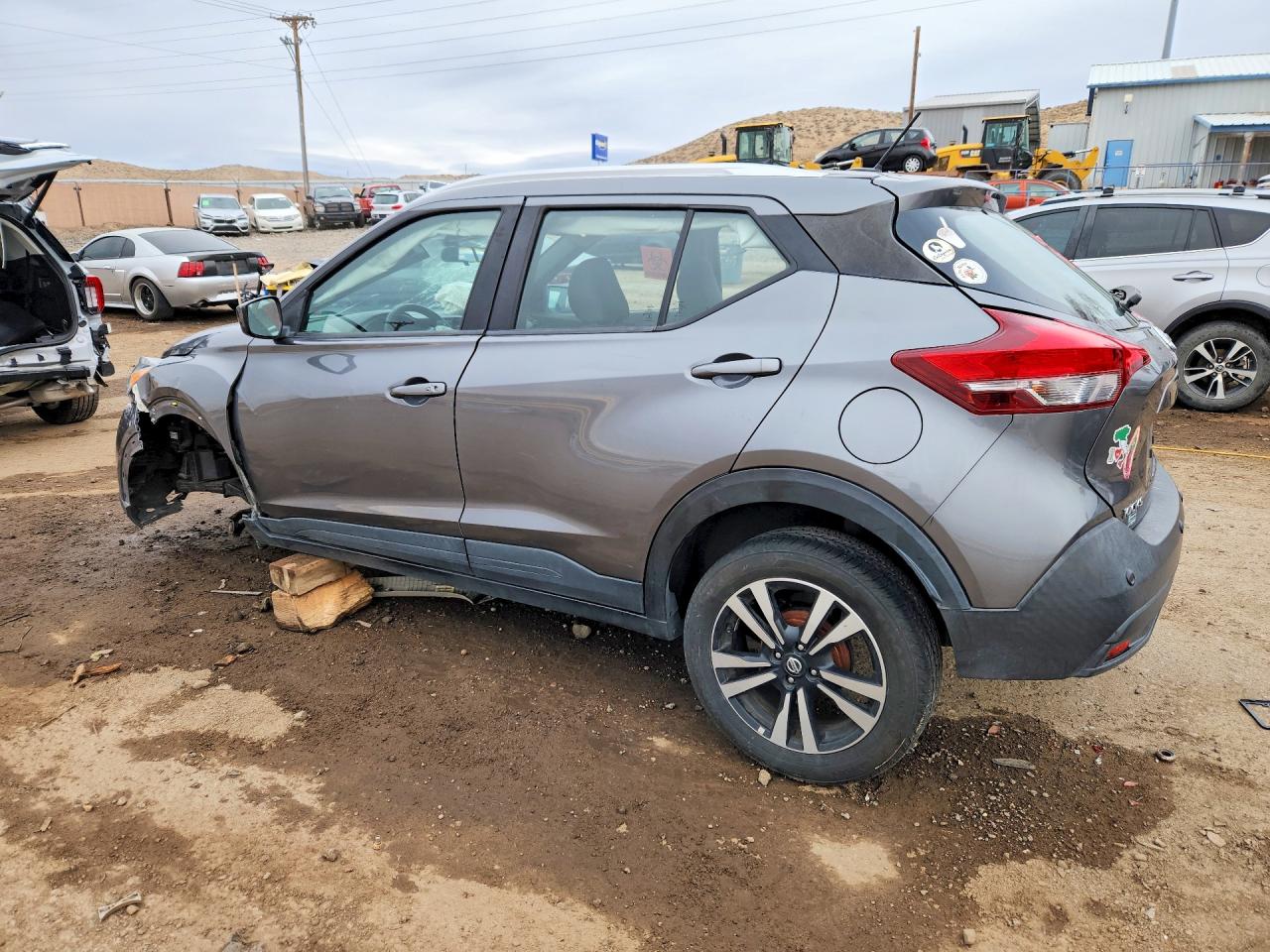 2020 NISSAN KICKS SV photo 3