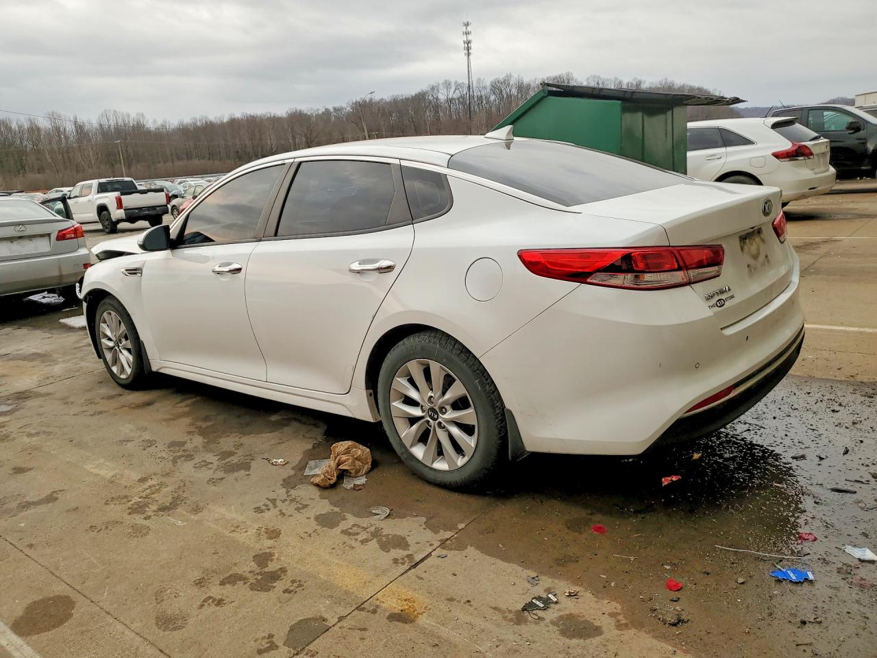 2018 KIA OPTIMA LX photo 4