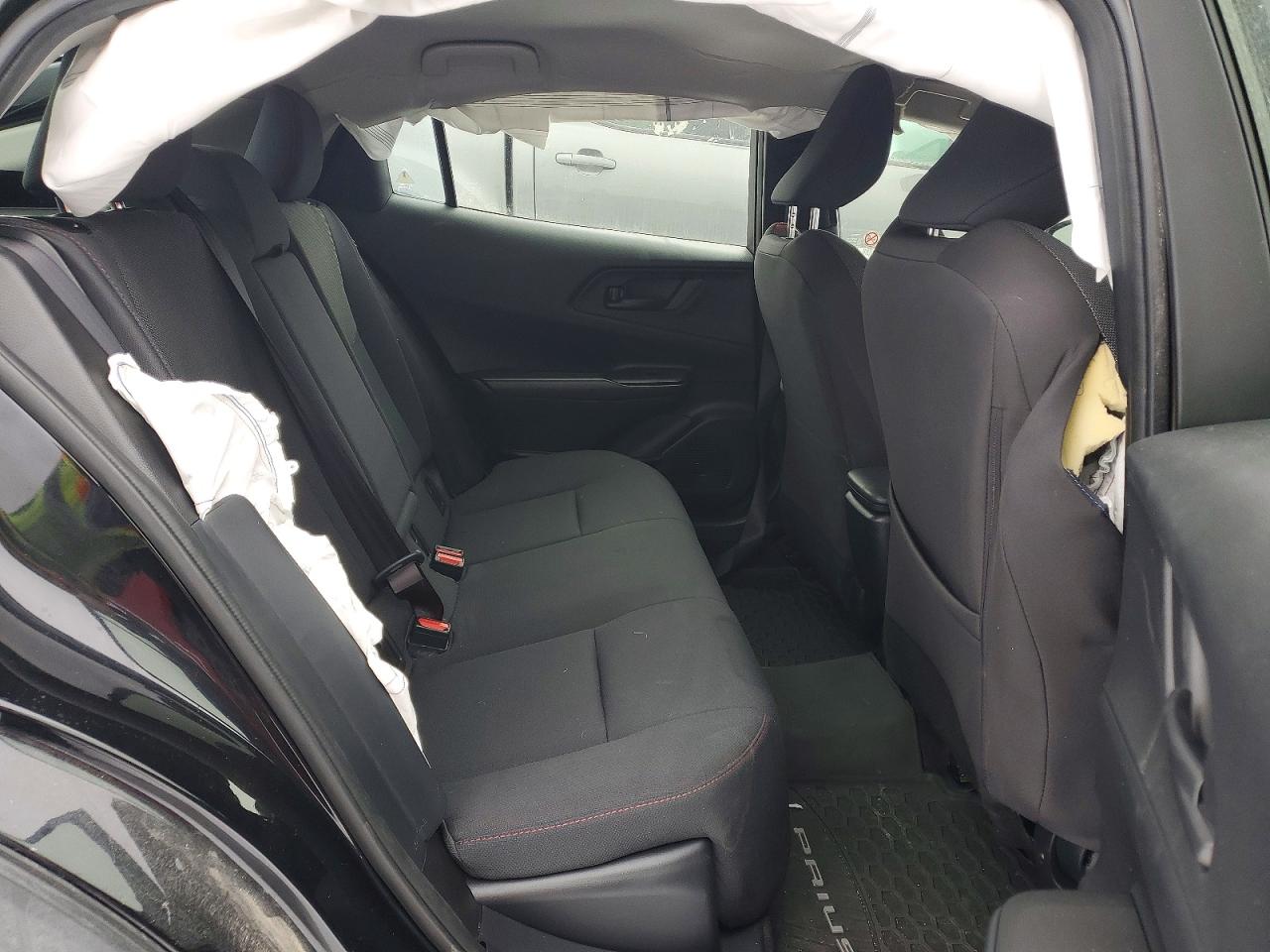 2025 TOYOTA PRIUS SE photo 10