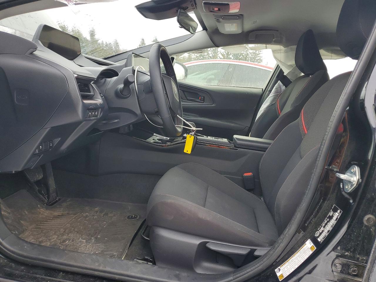 2025 TOYOTA PRIUS SE photo 7