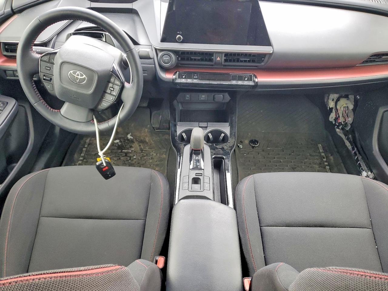 2025 TOYOTA PRIUS SE photo 8