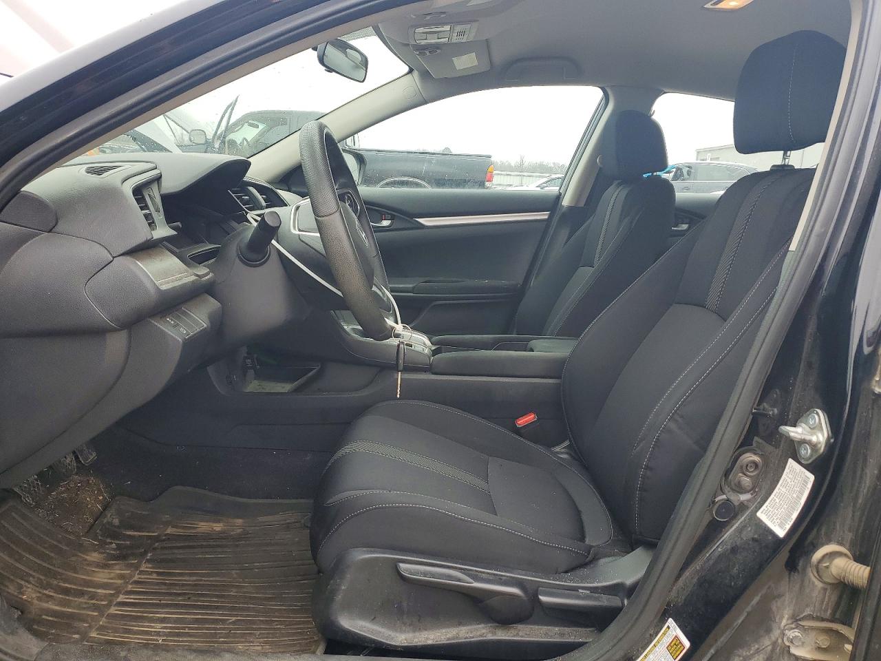 2017 HONDA CIVIC LX photo 13
