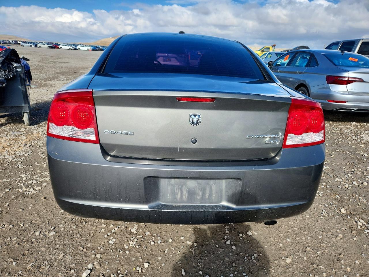 2010 DODGE CHARGER SXT photo 6