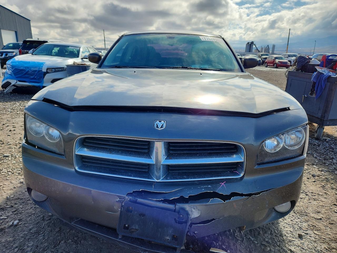 2010 DODGE CHARGER SXT photo 5