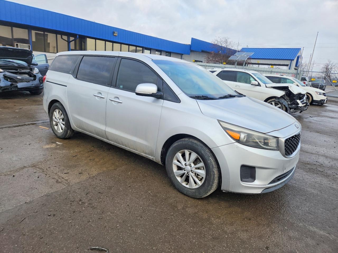 2016 KIA SEDONA L photo 7