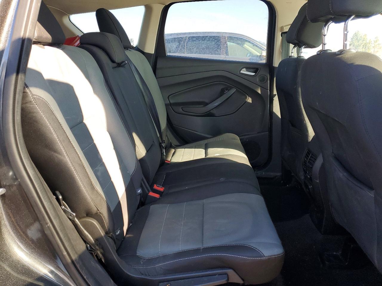 2016 FORD ESCAPE SE photo 11