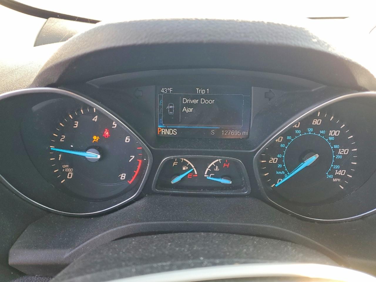 2016 FORD ESCAPE SE photo 9