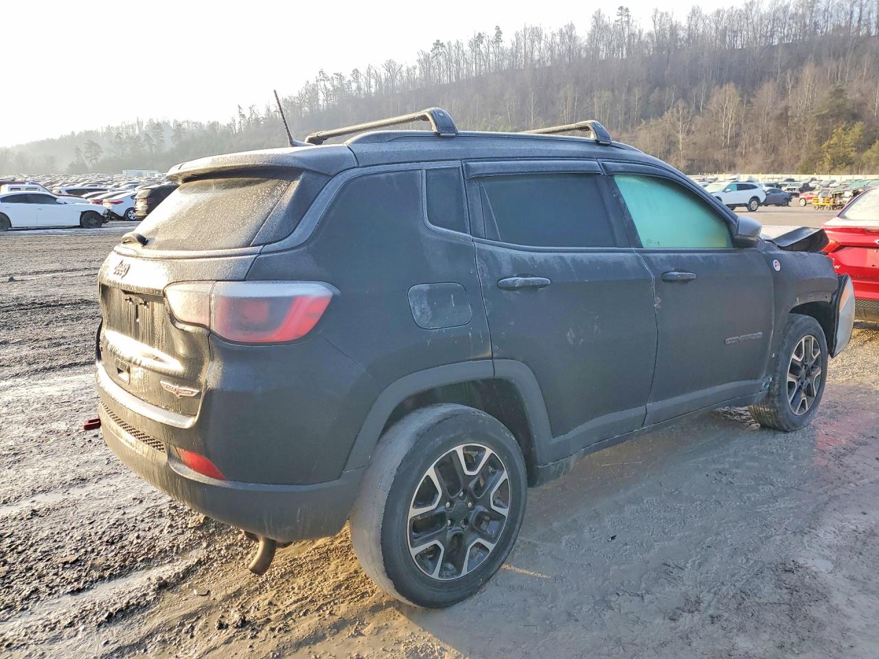 2019 JEEP COMPASS TRAILHAWK photo 3