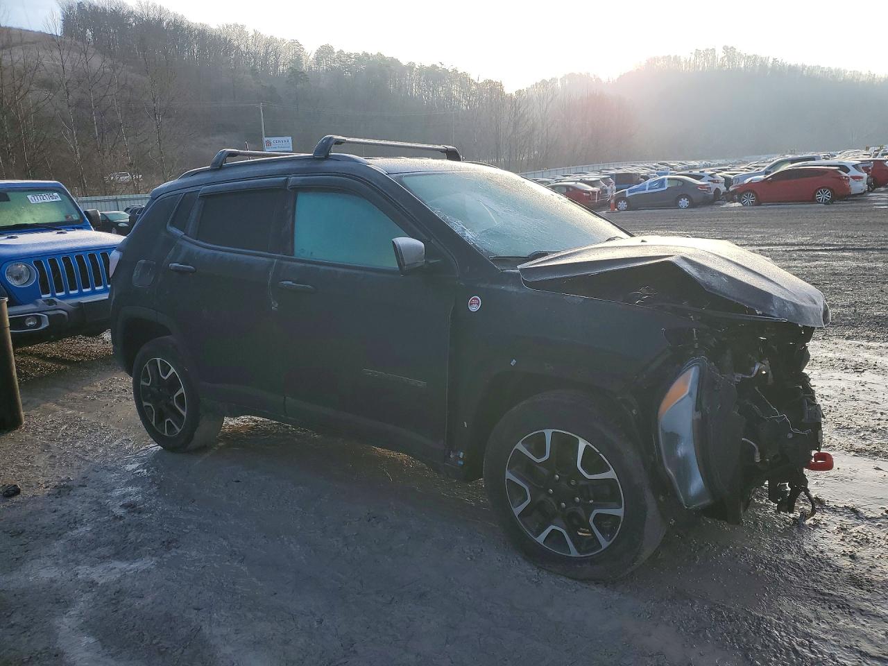 2019 JEEP COMPASS TRAILHAWK photo 4
