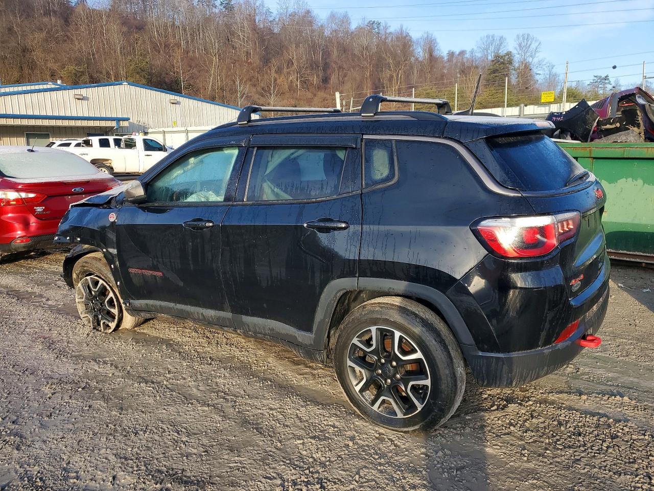 2019 JEEP COMPASS TRAILHAWK photo 2