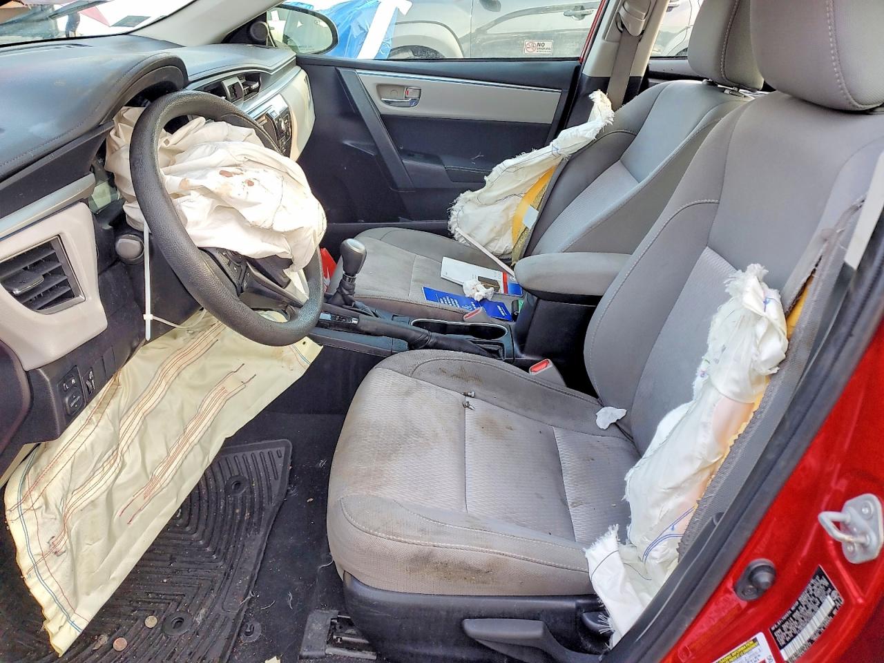 2014 TOYOTA COROLLA L photo 13