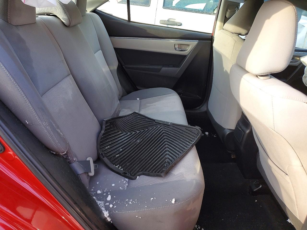 2014 TOYOTA COROLLA L photo 19