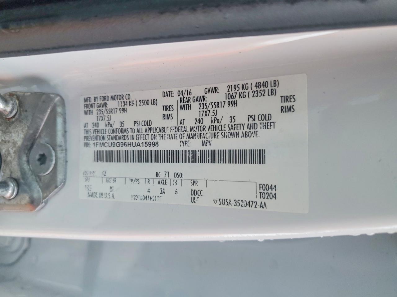 2017 FORD ESCAPE SE photo 13
