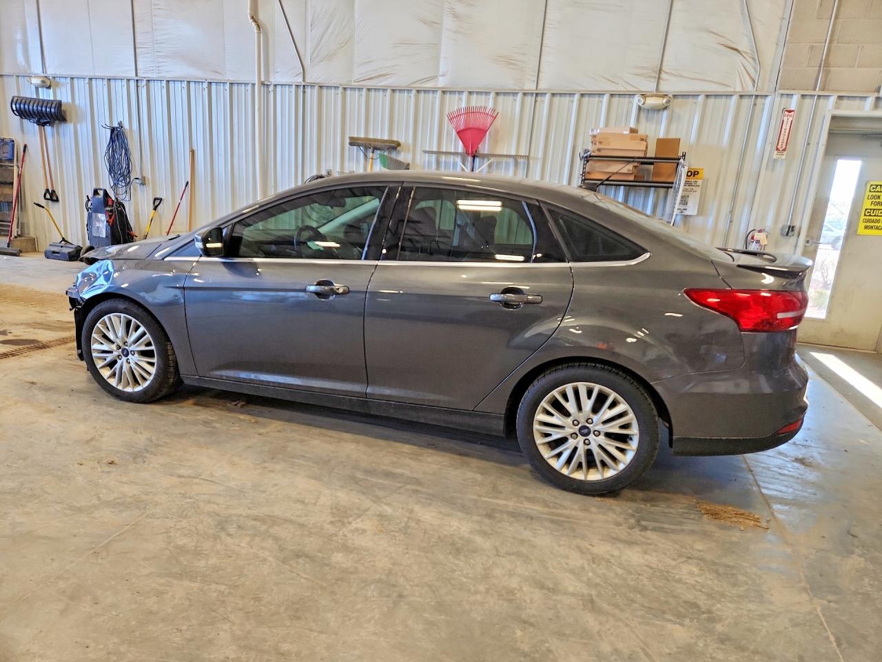 2018 FORD FOCUS TITANIUM photo 3