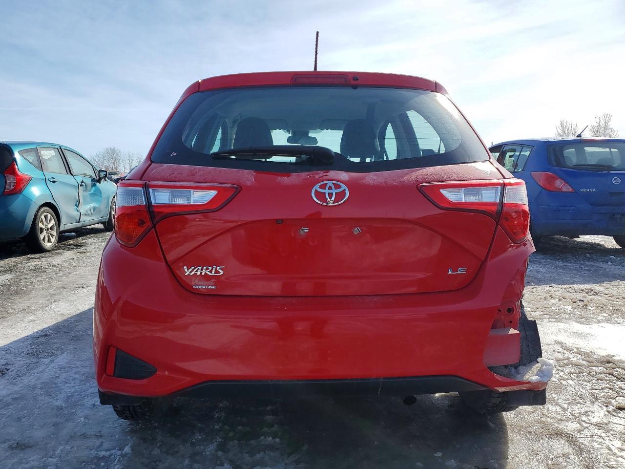 2018 TOYOTA YARIS photo 6