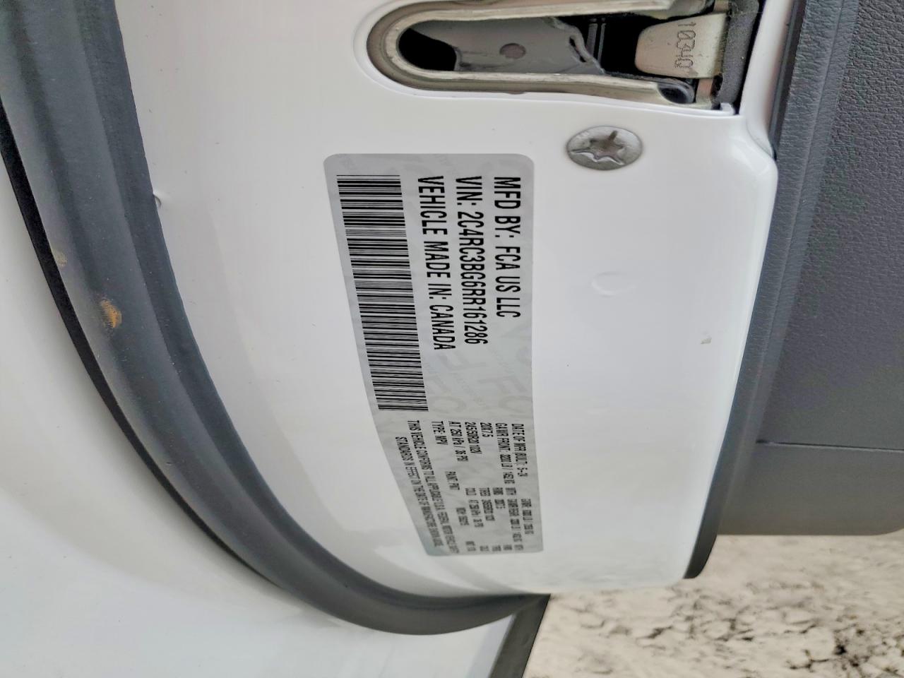 2024 CHRYSLER PACIFICA TOURING L photo 13