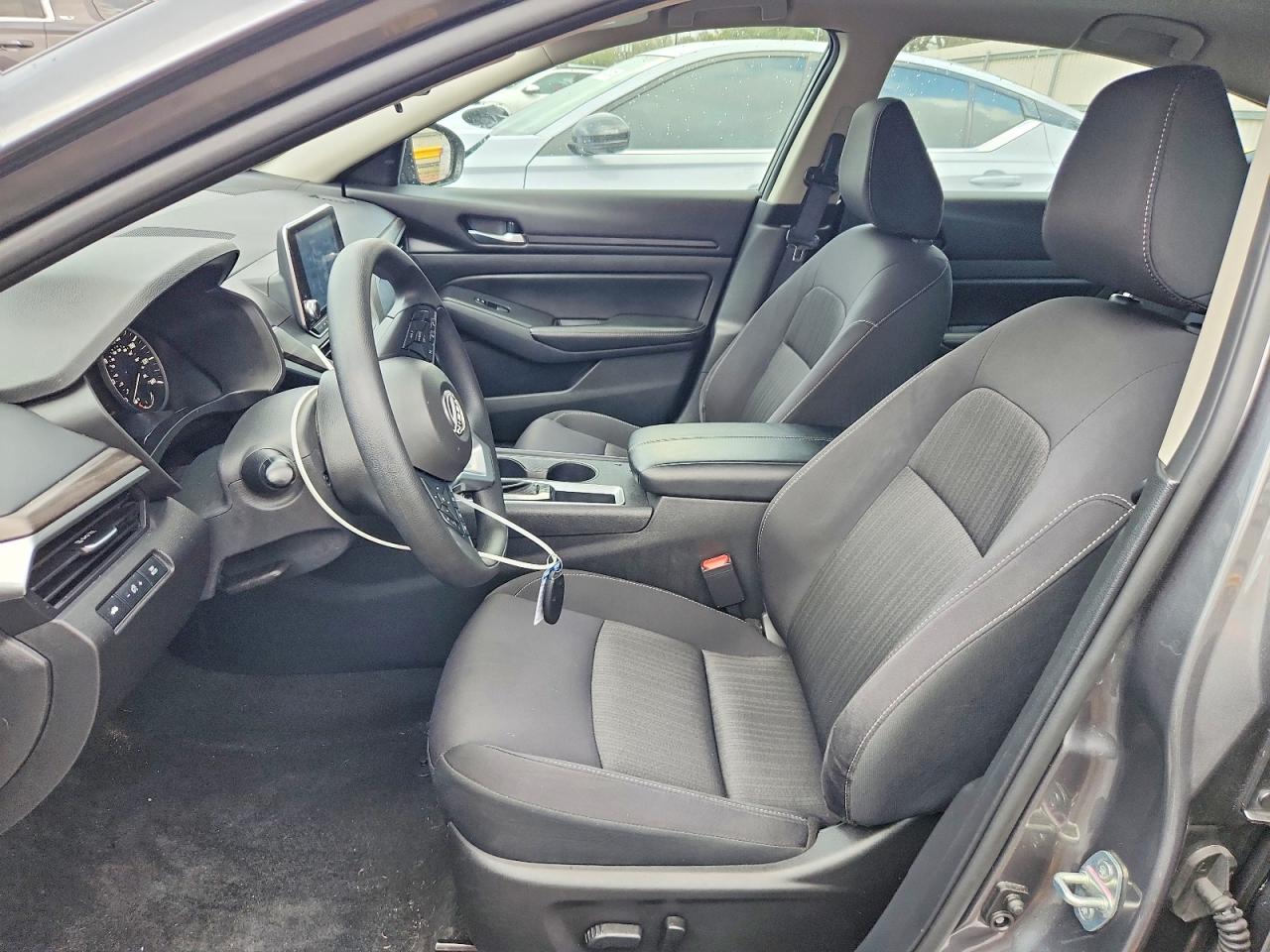 2025 NISSAN ALTIMA SV photo 7