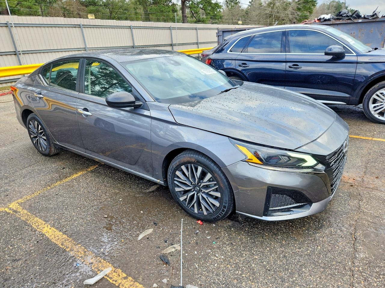 2025 NISSAN ALTIMA SV photo 4