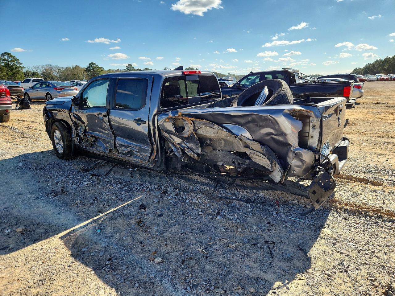 2024 NISSAN FRONTIER SV photo 4