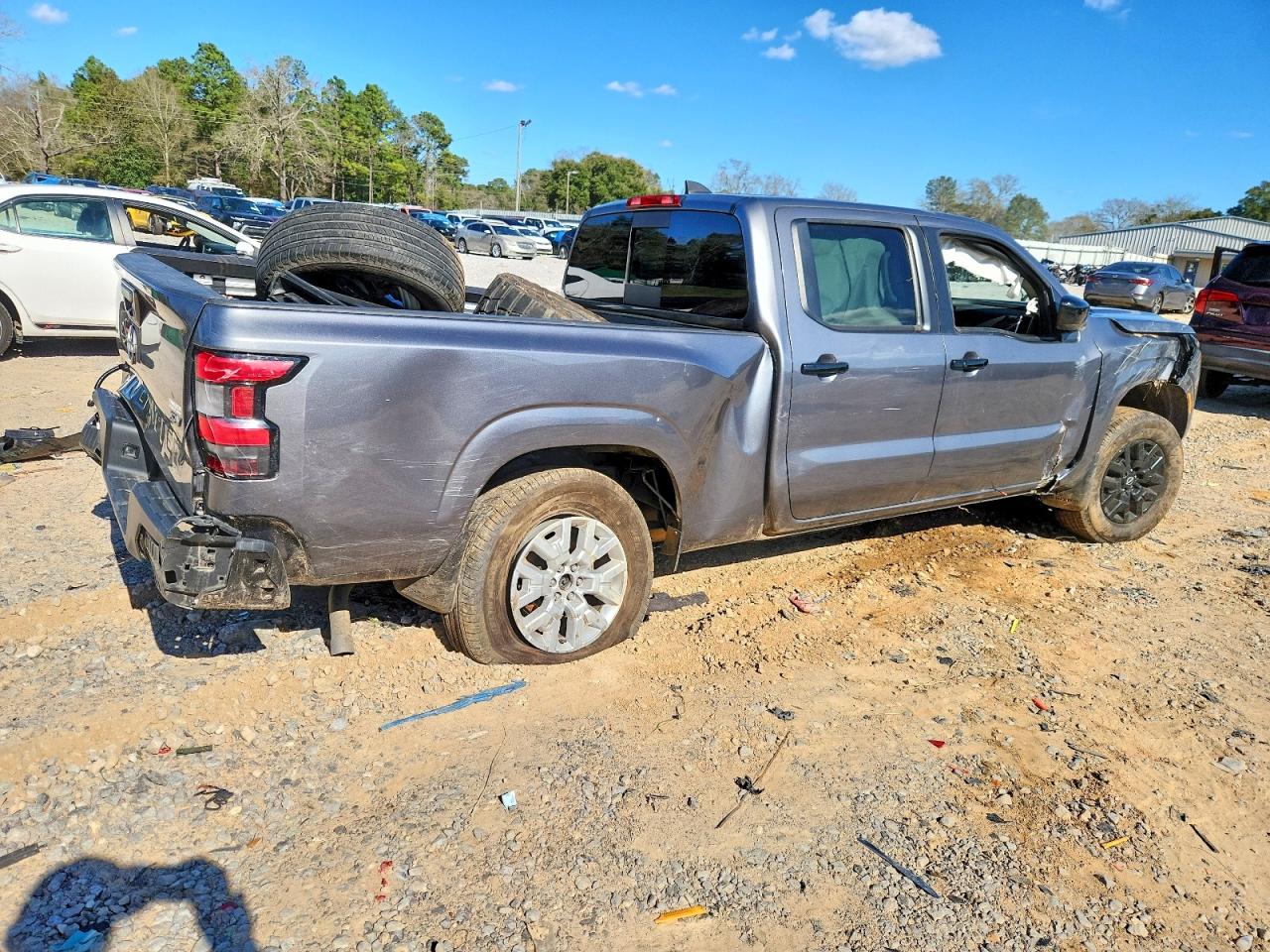 2024 NISSAN FRONTIER SV photo 7