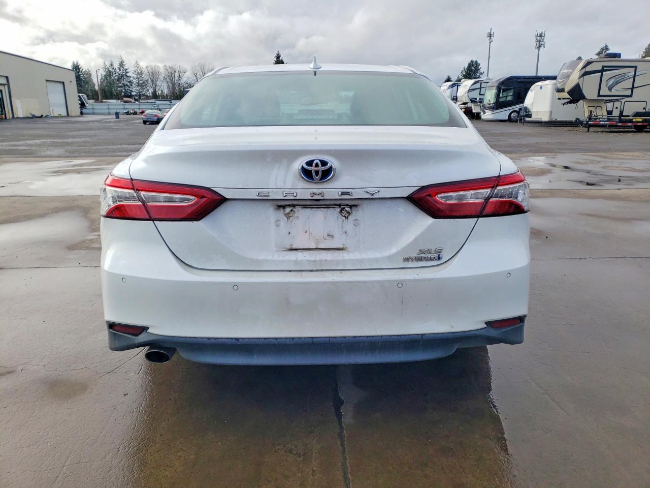 2019 TOYOTA CAMRY HYBRID photo 11