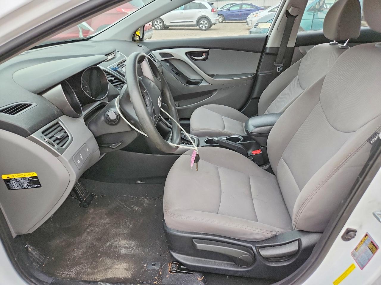 2016 HYUNDAI ELANTRA SE photo 19
