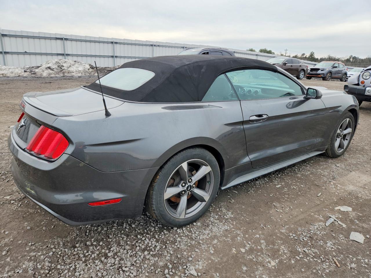 2016 FORD MUSTANG photo 5