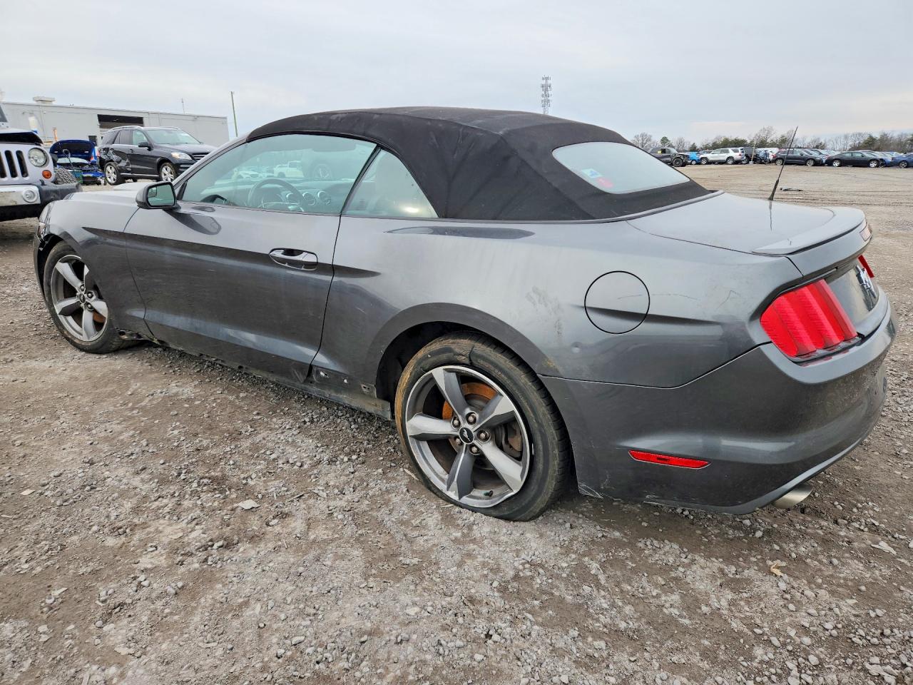 2016 FORD MUSTANG photo 3