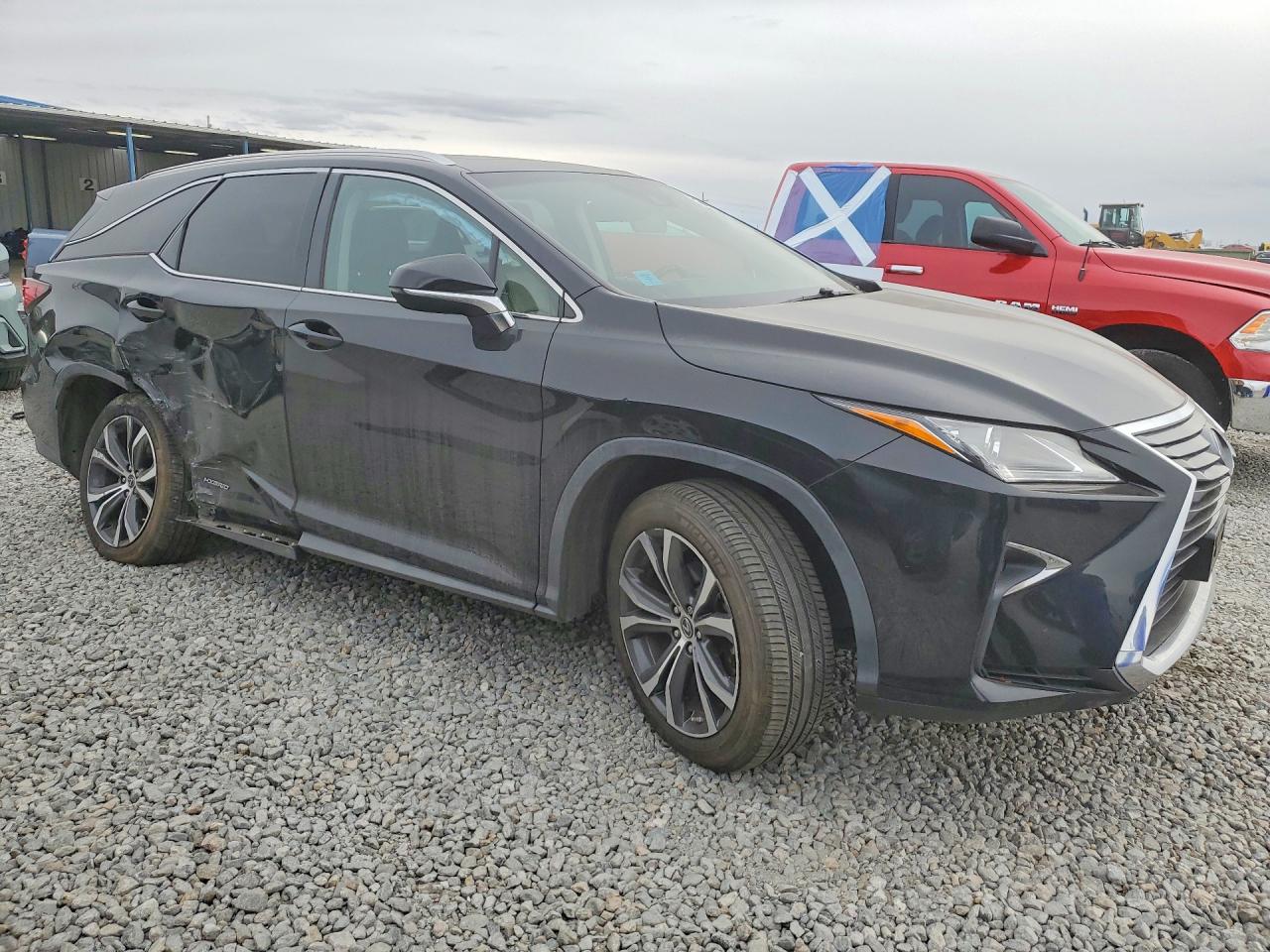 2019 LEXUS RX photo 4