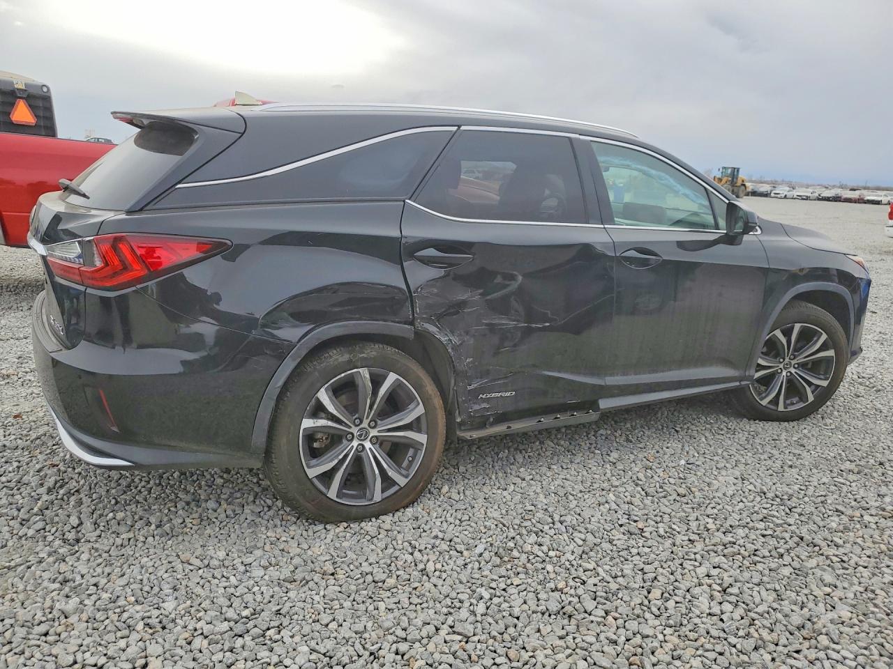 2019 LEXUS RX photo 3