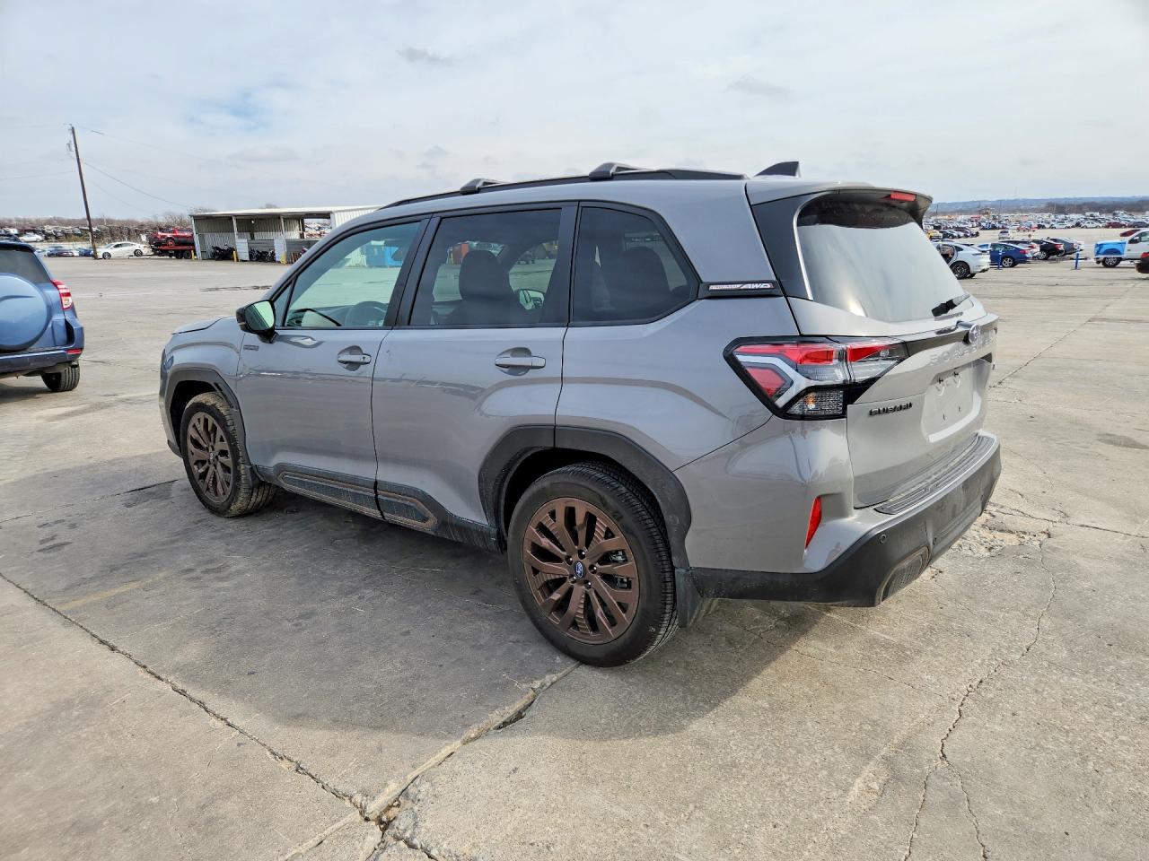 2025 SUBARU FORESTER SPORT photo 2