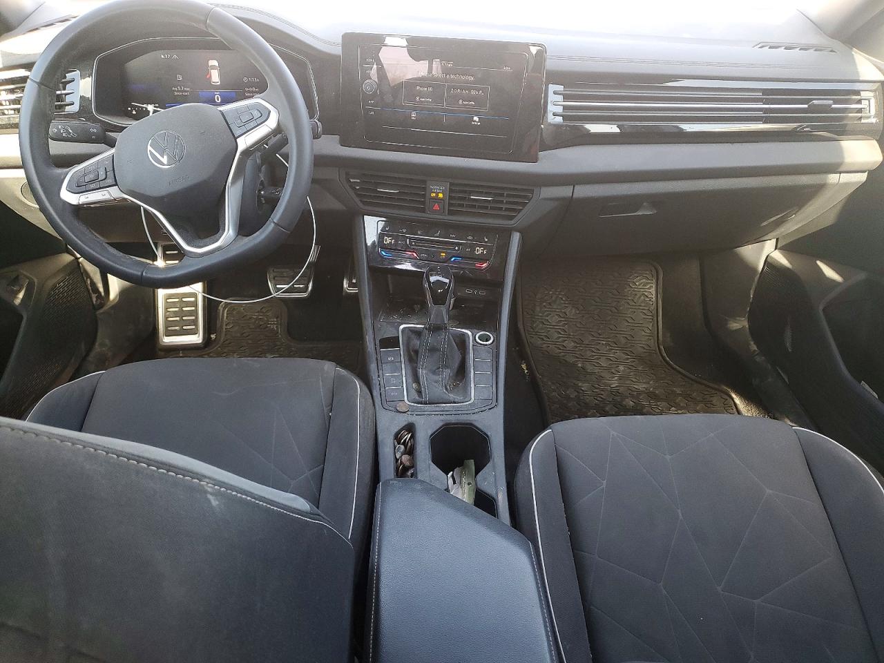 2025 VOLKSWAGEN JETTA SPORT photo 15