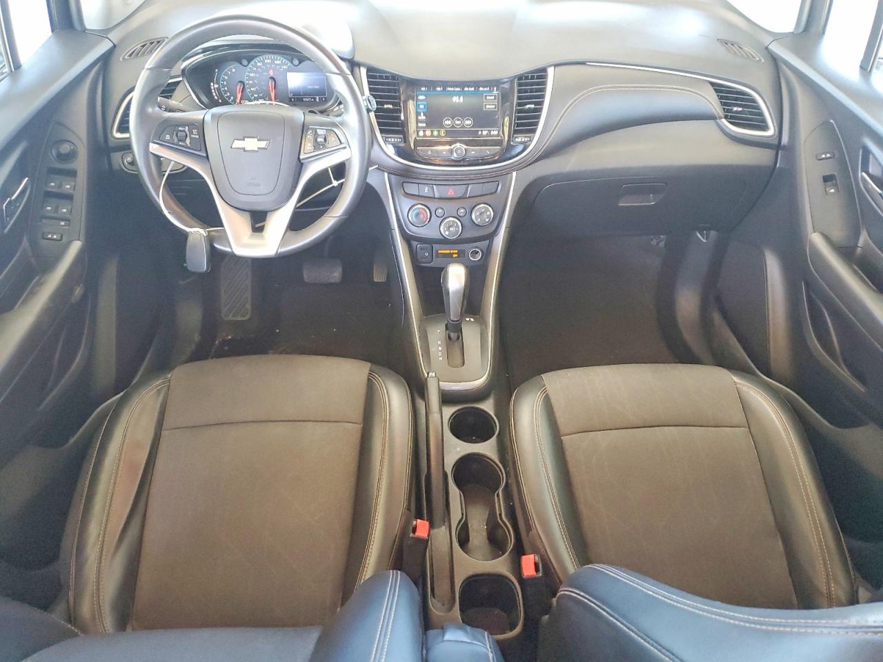 2018 CHEVROLET TRAX 1LT photo 15