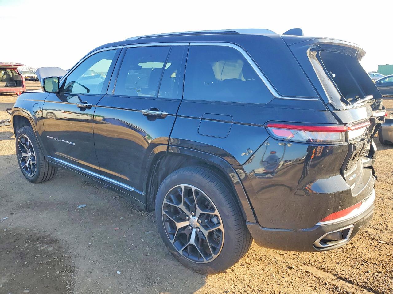 2023 JEEP GRAND CHEROKEE SUMMIT 4XE photo 3